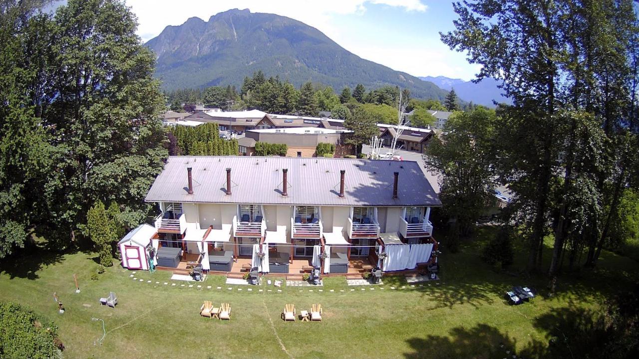 Moon River Suites #4 North Bend Exteriör bild