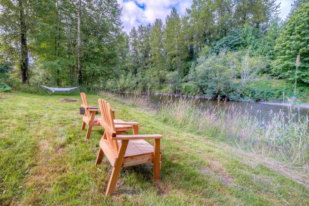 Moon River Suites #4 North Bend Exteriör bild